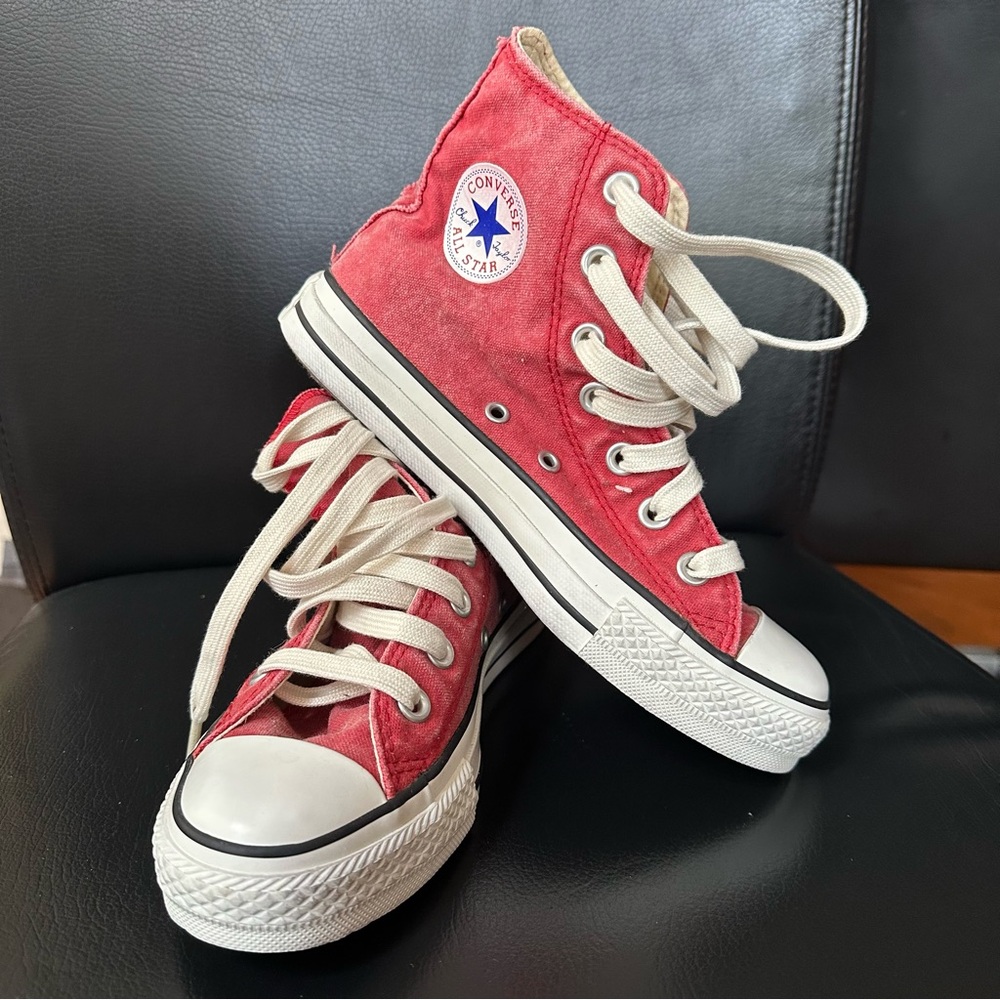*New* Vintage Converse Classic Red High-Tops